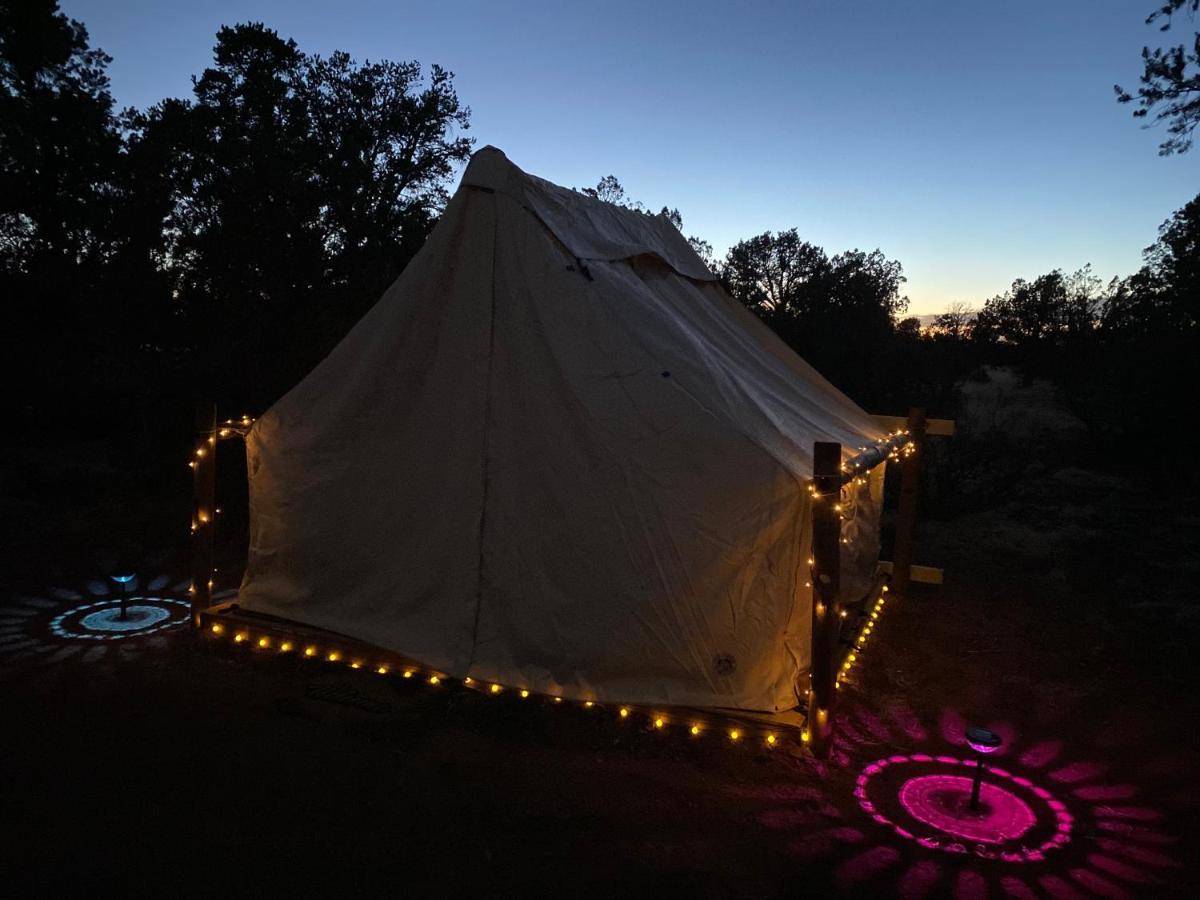 فالي The Kaya Glamping Tent By The Grand Canyon المظهر الخارجي الصورة